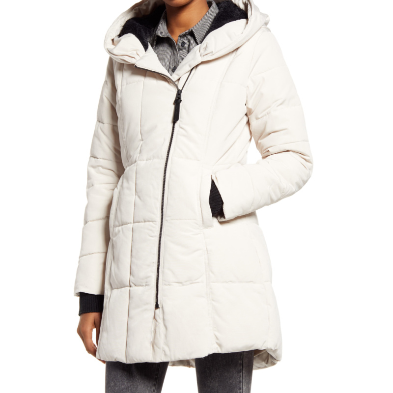 How To Style A Puffer Jacket White Puffer
